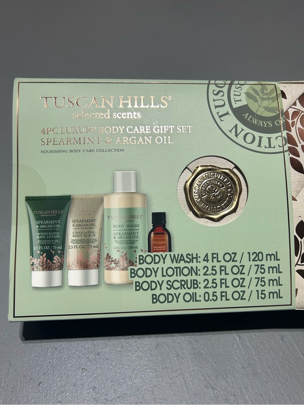 (NEW) Tuscan Hills 4-Piece Luxury Body Care Gift Set - Picture 2 of 9